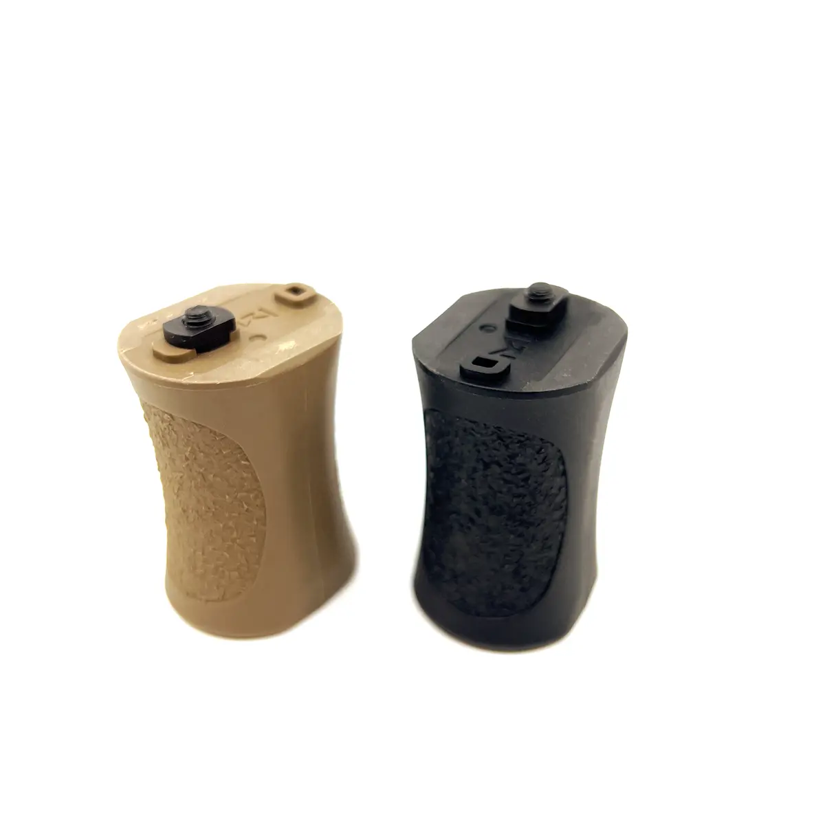 Airsoft Artisan M-Lok Foregrip Type B (Black / Tan) 1