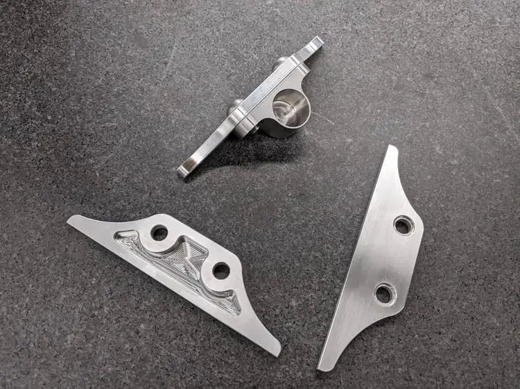 6" Aluminum Universal Mount Kit 1