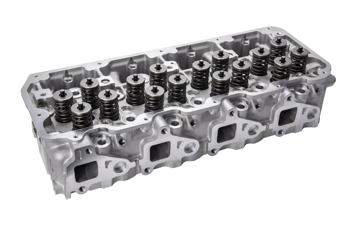 Fleece Performance Fpe-61-10001-P-Cl Freedom Series Duramax Cylinder Head With Cupless Injector Bore For 2001-2004 Lb7 (Passenger Side) 1