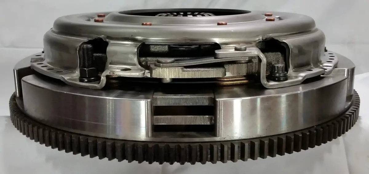 Valair Street Triple Disc Clutch For Dodge 5.9L/6.7L Cummins With Nv5600 1