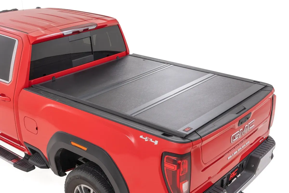 Hard Low Profile Bed Cover | 6'7" Bed | Rail Caps | Chevrolet Silverado/Gmc Sierra 2500Hd | 2020-2022 | Rough Country | 47120651B 1