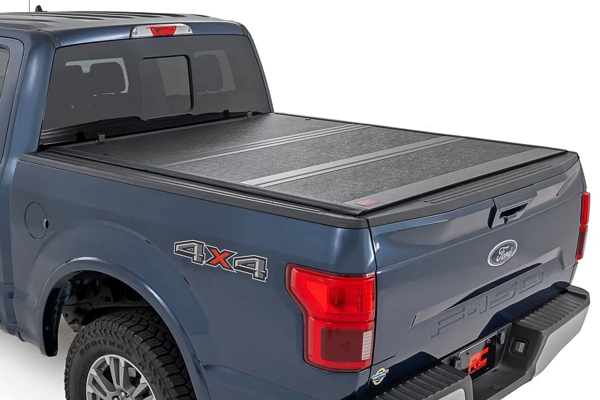 Hard Low Profile Bed Cover | 5'7" Bed | Ford F-150 /F-150 Lightning -2022 | 2021-2022 | Rough Country | 47221550B 1