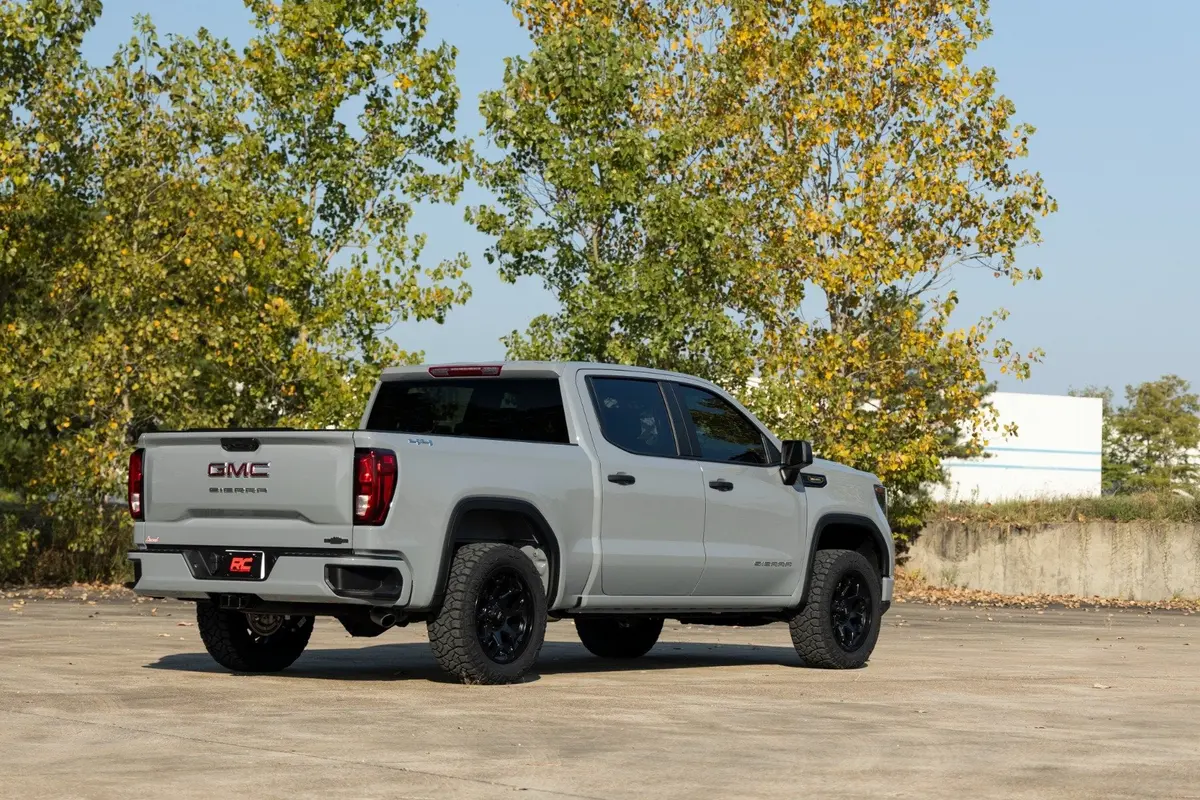 2 Inch Leveling Kit | Loaded Strut | Chevrolet Silverado/Gmc Sierra 1500 | 2019-2022 | Rough Country | 501065 2