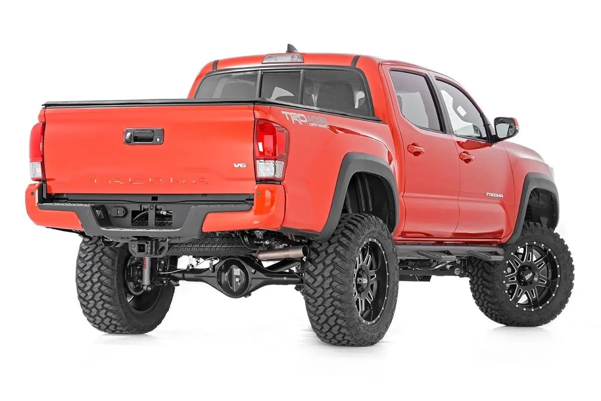 Bed Cover | Tri Fold | Soft | 5' Bed | Dbl Cab | Toyota Tacoma | 2016-2022 | Rough Country | 41716501A 2