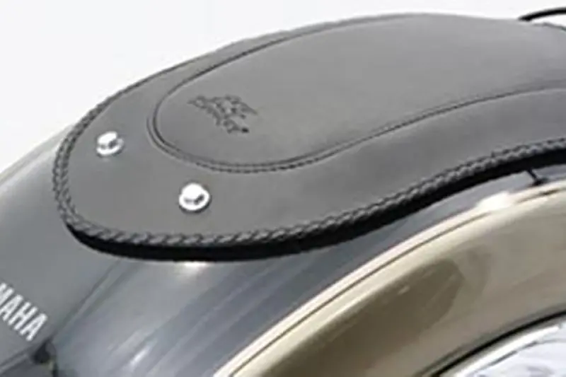 Mustang Fender Bib For Yamaha Roadliner & Stratoliner (2006–2015) And 2006–2010/2012–2015 Models – Black 1